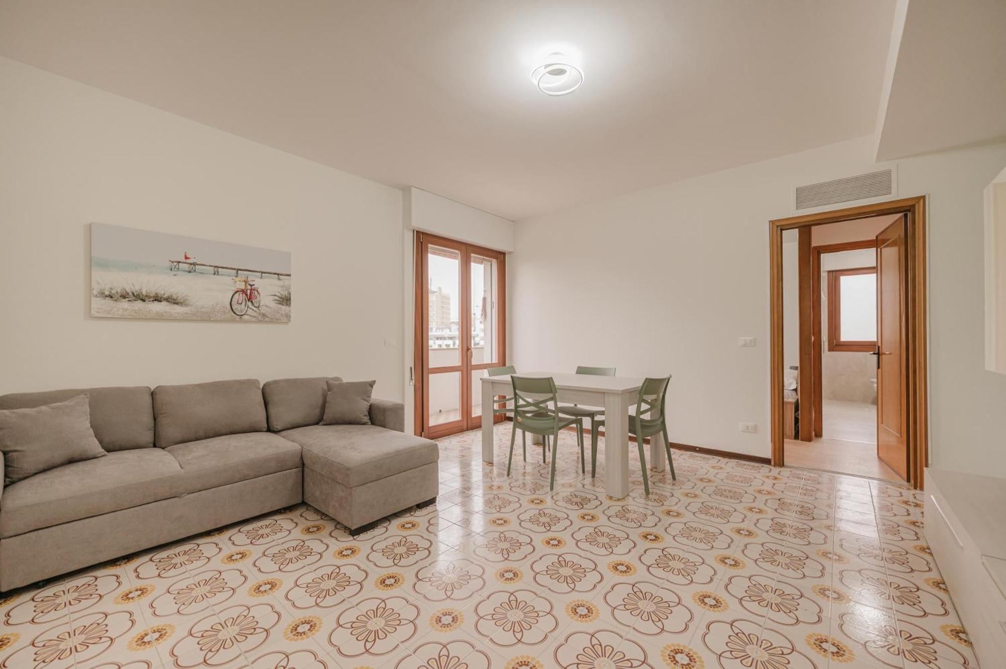 Viky Flat - 15 Min From & Free Parking Apartment *